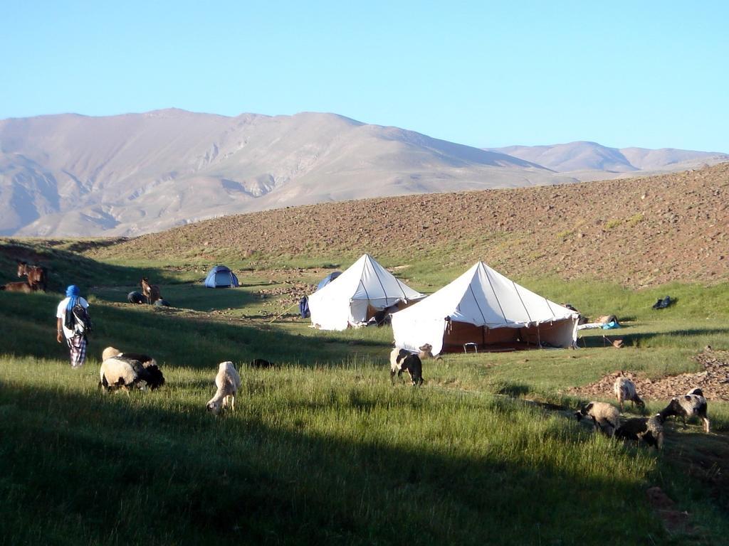 Готель Kasbah Ait Bouguemez Agouti Екстер'єр фото